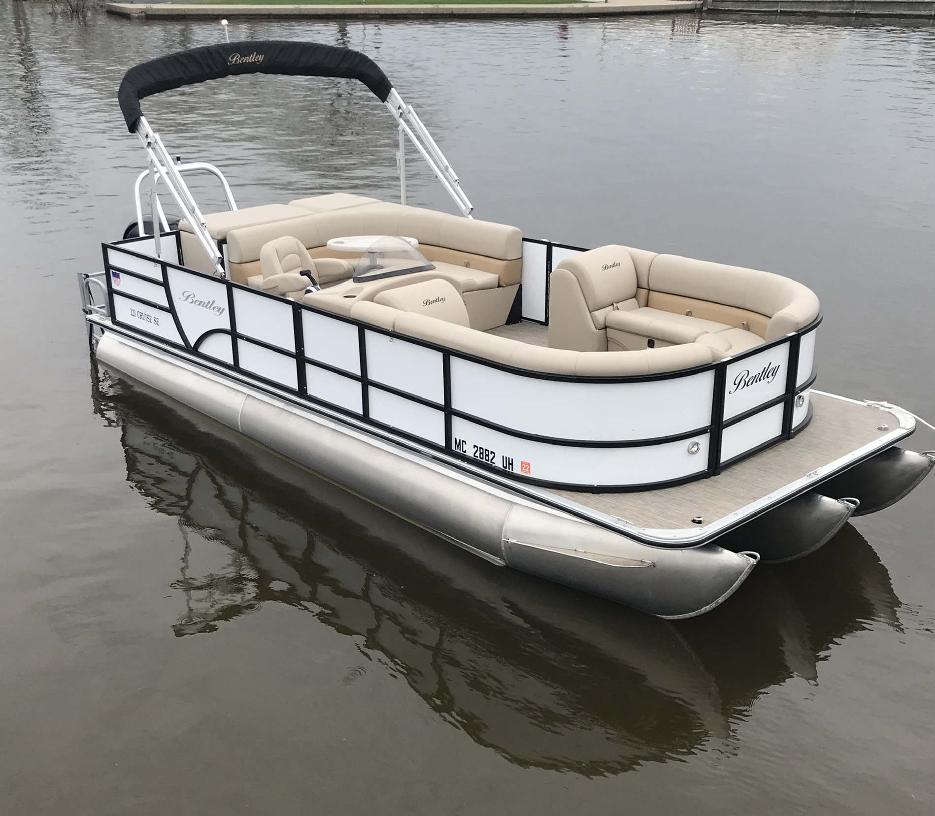 Muskegon Pontoon Boat Rentals Pontoon Boat Rentals in Muskegon, Michigan